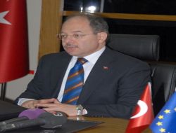 Bakan Akdağ: 2009 Yazında Tifo Vakasında Önemli Oranda Azalma Oldu!.