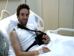 Fenerbahçeli Futbolcu Gökhan Gönül, Taraftarlardan Özür Diledi!