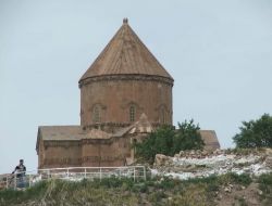 Ayine Açılacak Olan Akdamar Adası Araştırmacıların Da İlgi Odağı