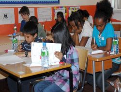 İngiltere'deki Türk Okulu, İlkokul Öğrencilerine 'matematik Olimpiyatı' Yaptı