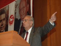 Cindoruk: "Kılıçdaroğlu Mezhep Ve Etnik Kimliğini Ortaya Çıkarmamalı!"