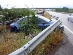 Düzce'de Kaza, 4 Kişi Yaralandı..
