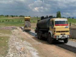 Niğde'de Bu Yıl 106 Kilometre Yol Çalışması Yapılacak