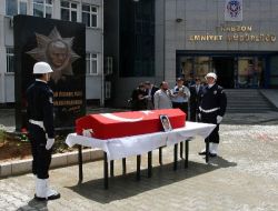 Görevi Başında Beyin Kanaması Geçiren Polis, Hastanede Hayatını Kaybetti!