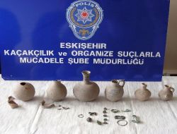 Tarihi Eser Kaçakçısı Polisi Bıktırdı