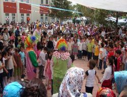 Çorum'da 550 Anaokulu Öğrencisi Resim Yeteneklerini Sergiledi