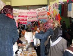 Sivas'ta Yoksul Öğrenciler Yararına Kermes