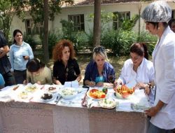 Eü'de '55 Dakikada En Güzel Tat' Yemek Yarışması