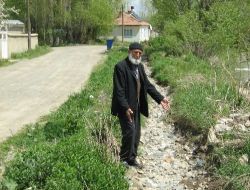 Çayırlılı Çiftçi, Başbakan'a Mektup Yazarak Kanalların Betonarme Yapılmasını İstedi