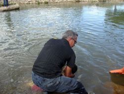 Serinlemek İçin Girdiği Derede Boğuldu