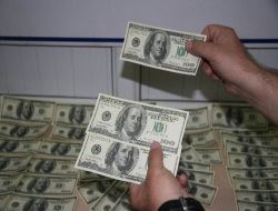 Sahte Dolar Operasyonunda 3 Kişi Yakalandı