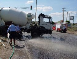 Hasta Almaya Giden Ambulans, Kamyonla Çarpıştı!
