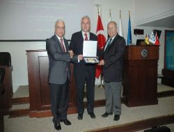 Hannoverli Sanayiciler İzmir'de İkili Görüşmelerde Bulundu