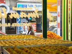 Uzmanlardan Ramazan'da Baklava Yerine Sütlü Tatlı Yiyin Tavsiyesi
