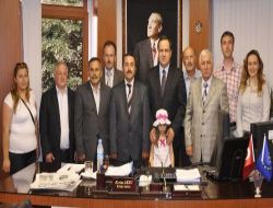 Aksu Mahallesi Sakinleri Belediye Başkanı Aksu'yu Ziyaret Etti