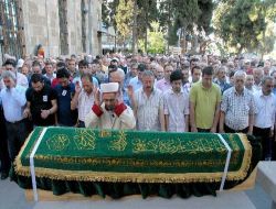 Antalya'daki Kazada Hayatını Kaybeden Tur Rehberi Toprağa Verildi