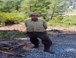 81 Yaşında Olduğuna Kimseyi İnandıramıyor