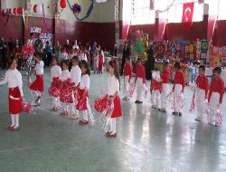 Ahlat'ta Okul Öncesi Eğitim Şenliği Düzenlendi