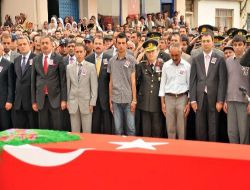 Şehit Uzman Çavuş Gözyaşları Arasında Son Yolculuğuna Uğurlandı