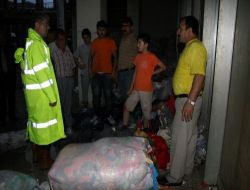 Denizli Emniyet Müdürü Çınar, Su Baskınına Uğrayan Ev Ve İşyerlerini Ziyaret Etti!
