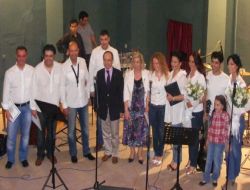 Akademisyenlerden Latin Ezgileri