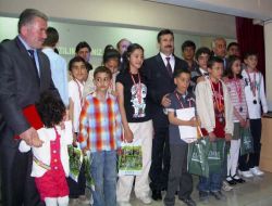 Tatvan Fem'den Başarılı Öğrencilere Ödül