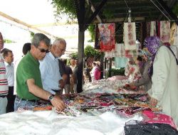 Finike'de Bahar Şenliği Düzenlendi