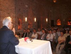 Yargıtay Onursal Başkanı Selçuk: "Demokrasinin Çok Konuşulduğu Ülke Demokrat Değildir!"