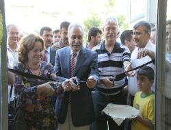 Ressamlar, İsrail'i ve Terör Saldırılarını Siyah Kurdele İle Kınadı