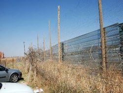 Türkiye-suriye Sınırının Saç Duvarlarla Örülmesine Nusaybin Kent Konseyi Tepki Gösterdi