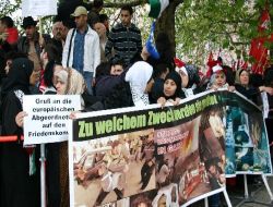 Berlin'de, İsrail Protesto Edildi!