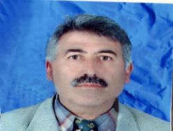 Tarla Süren Çiftçi Devrilen Traktörün Altında Kalarak Hayatını Kaybetti