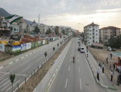 Bursa Büyükşehir Belediye Başkanı Bulvar Açtı
