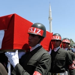 Türkiye Şehitlerine Ağlıyor!!