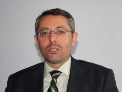 Yazar Ünlü: Kerbela Şehitleri İçin Gözyaşı Dökenlerin Bugün Sessiz Kalmalarını Anlamak Mümkün Değil