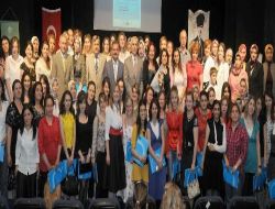 Tıp Sekreterleri Sertifikalarını Aldı