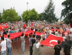 Giresun'da 'teröre Lanet Şehitlere Saygı Yürüyüşü'