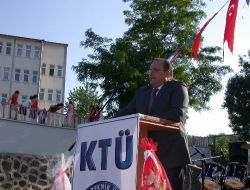 Vakfıkebir Meslek Yüksek Okulu'nda Mezuniyet Töreni Düzenlendi