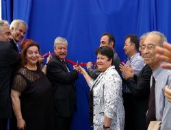Antalya'da Nazım Hikmet Heykeli Açıldı