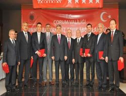 Cumhurbaşkanı Gül, Çorumlu Vergi Rekortmenlerine Plaket Verdi