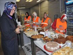 Kimse Yok Mu Balıkesir'de Kermes Açtı