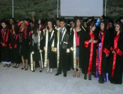 Oltu Meslek Yüksek Okulu 14. Mezunlarını Verdi