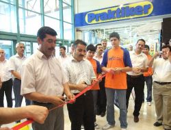 Burç Özgören Liseleri İngilizce Dil Fuarı Açıldı