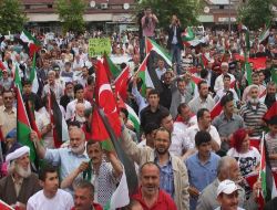 Ordu 'insanlık İçin Ayakta'