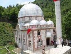 Kemerli Köyü Merkez Camii İbadete Açıldı