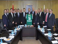 Oib'ten Bakan Çağlayan'a Şampiyonluk Forması