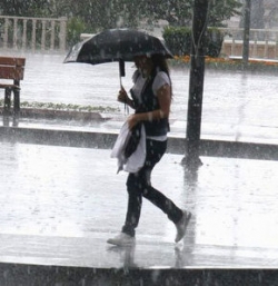 Şiddetli Yağış, Okulları Tatil Ettirdi!!