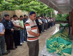 Kaza Kurbanı Anne Ve Kız, Son Yolculuklarına Uğurlandı