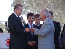 Başbakan'dan Gölhisar'a Çöp Kamyonu