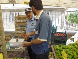 Şahinbey Belediyesi, Semt Pazarlarında Terazi Kontrolü Yaptı